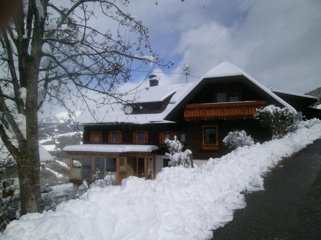 Sportbauernhof - Gasthaus Hochalmblick Krems in Kaernten Eksteriør billede