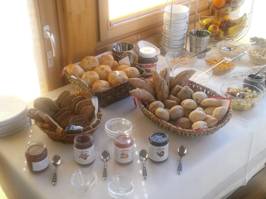 Sportbauernhof - Gasthaus Hochalmblick Krems in Kaernten Eksteriør billede